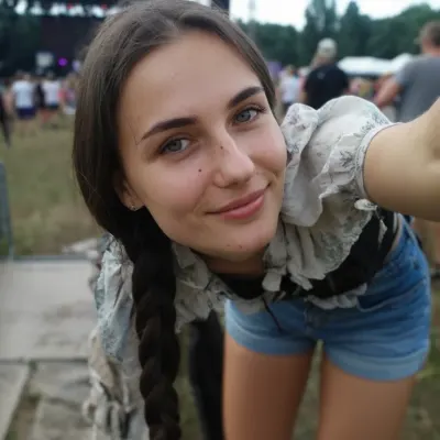 Карина Н., 25
